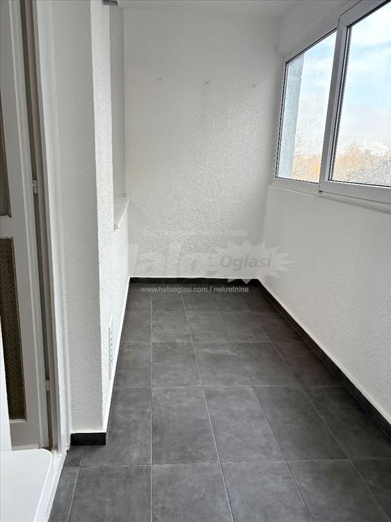 Izdajem renoviran stan 59m2+terasa,Braće Jerković — 7