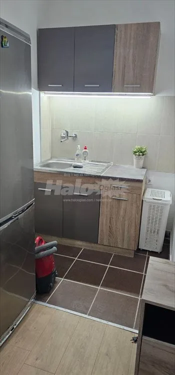 Izdajem renoviran stan - Miljakovac — 8
