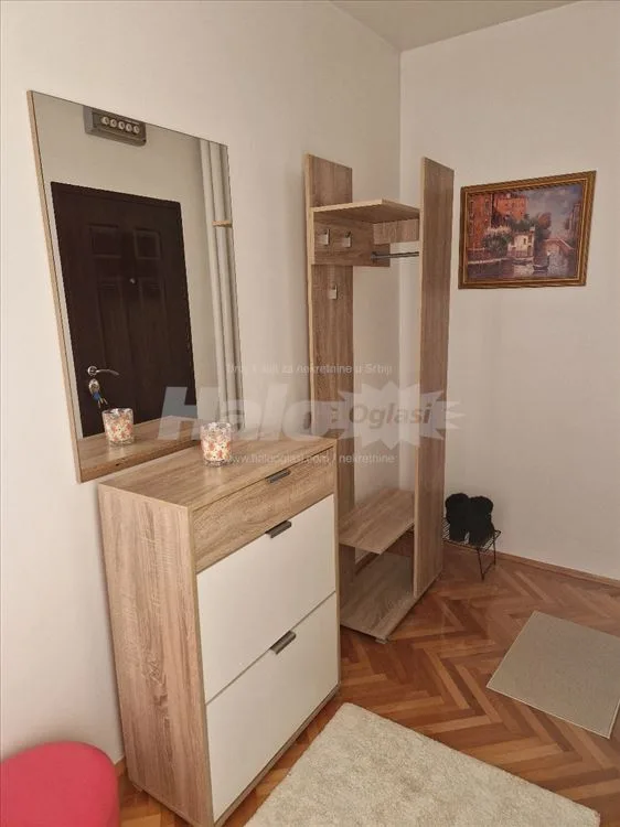 Izdajem renoviran stan u centru Obrenovca — 4