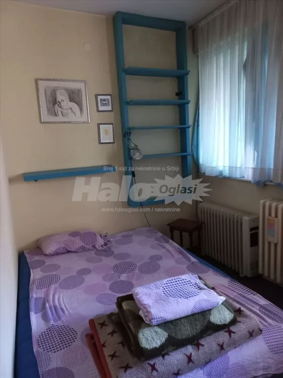 Izdajem Skojevsko naselje - trosoban — 5