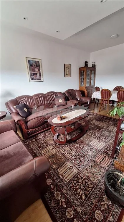 Izdajem skroz namesten 1.5 stan 34m2 Kanarevo brdo — 2
