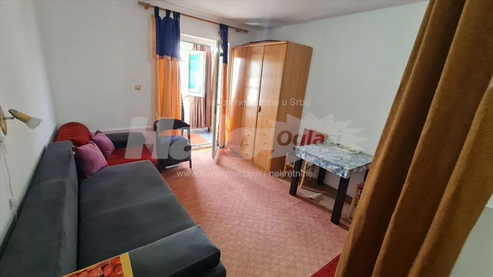 Izdajem stan 24 m2 na prvom spratu — 9