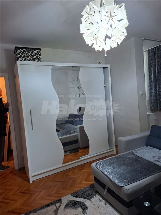 Izdajem stan 27 m2, odlična lokacija — 2