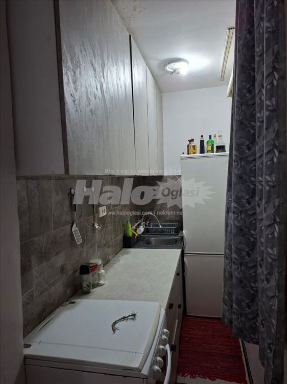 Izdajem stan 27 m2, odlična lokacija — 5