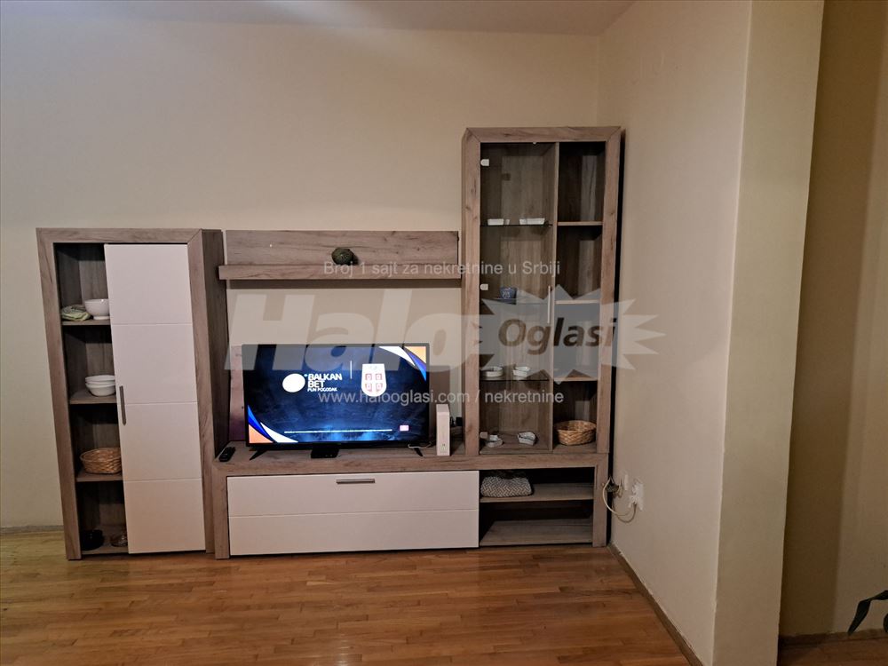 Izdajem stan 3.0 Bežanijska kosa 1 — 4
