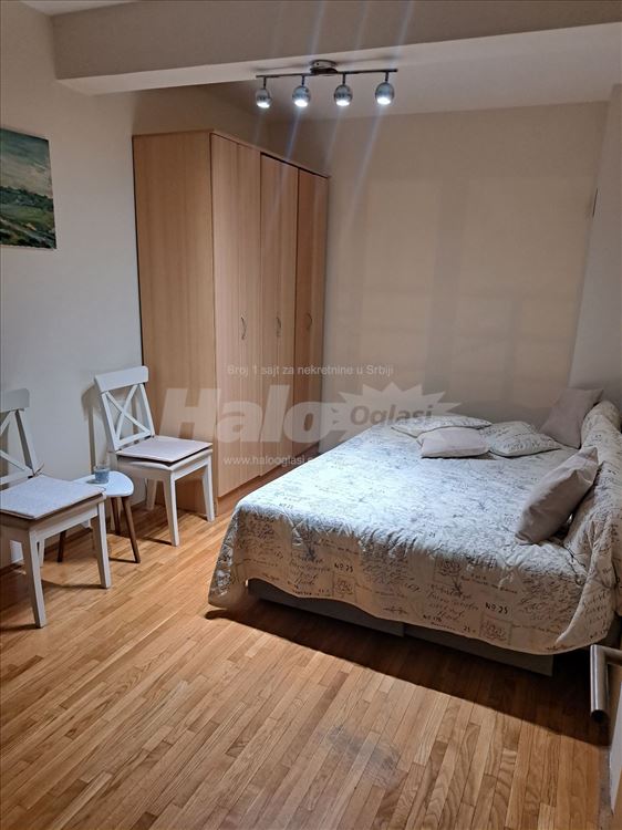 Izdajem stan 3.0 Bežanijska kosa 1 — 8