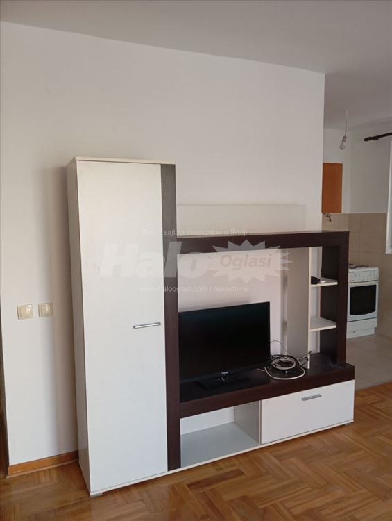 Izdajem stan 30m² — 6