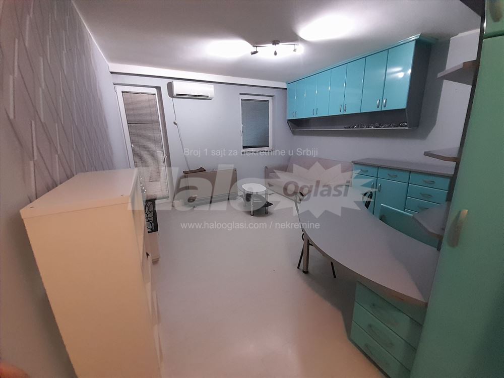 Izdajem stan 30m2 + teras 12m2 — 3