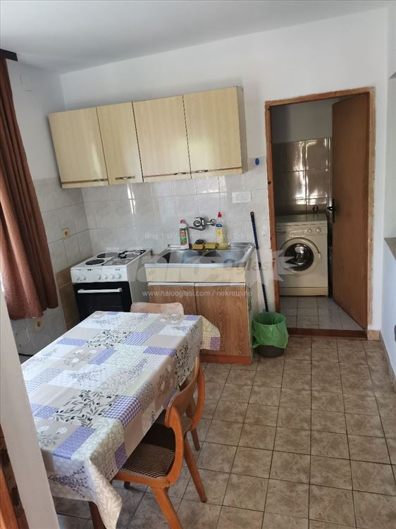 Izdajem stan 30m2 za samca/samicu — 3