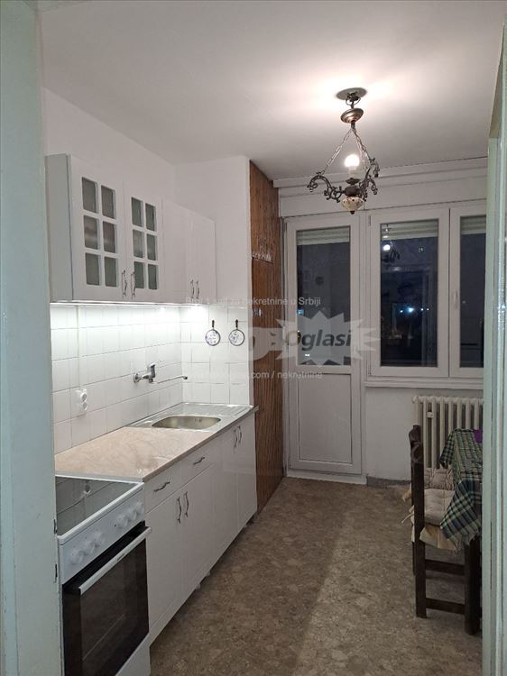Izdajem stan 35m2 Juzni bulevar — 5