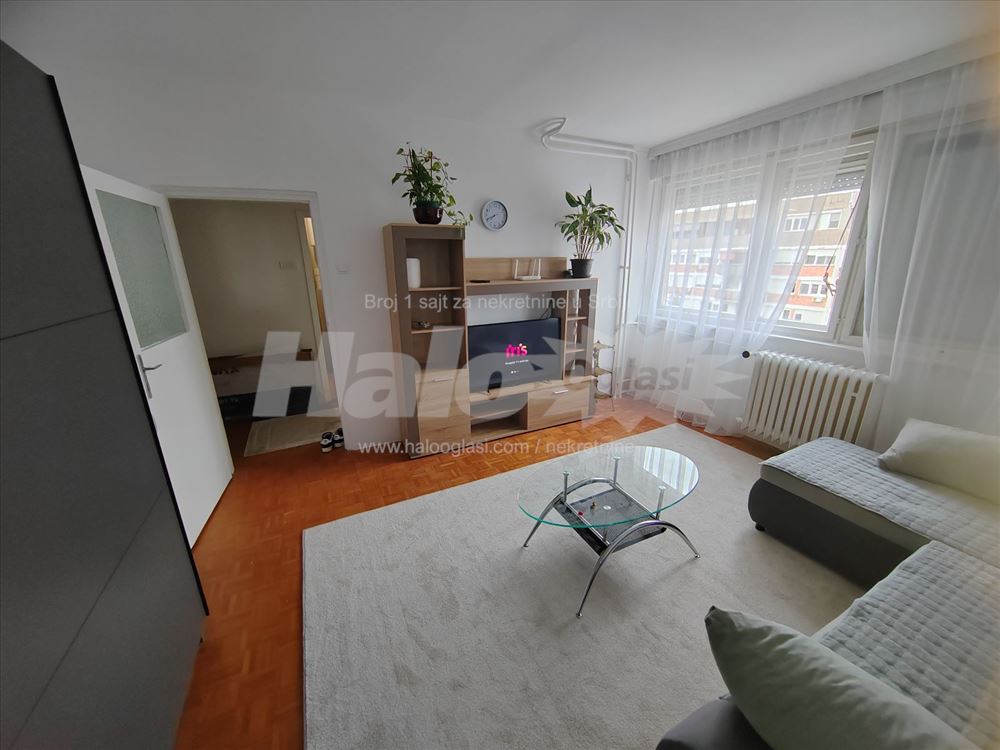 Izdajem stan 39m2 Bulevar Marsala Tolbuhinq — 4
