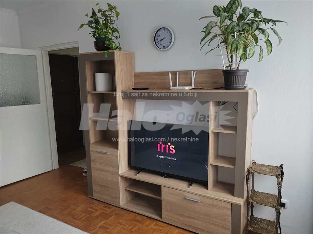 Izdajem stan 39m2 Bulevar Marsala Tolbuhinq — 6