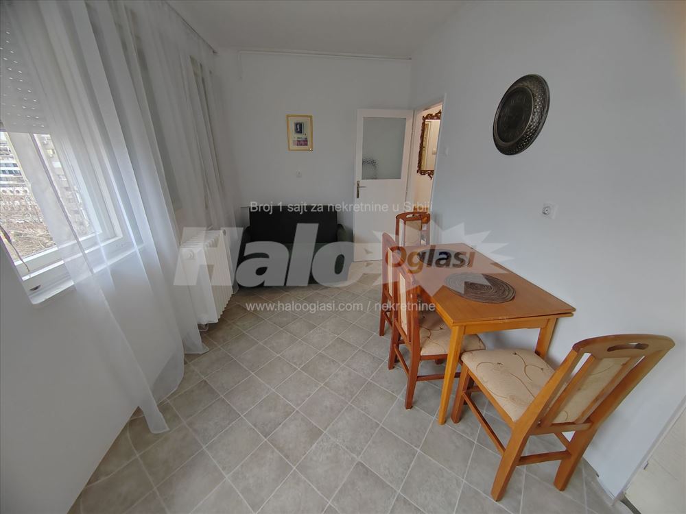 Izdajem stan 39m2 Bulevar Marsala Tolbuhinq — 11