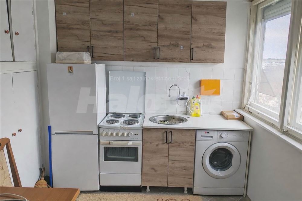 Izdajem stan 39m2 Bulevar Marsala Tolbuhinq — 14
