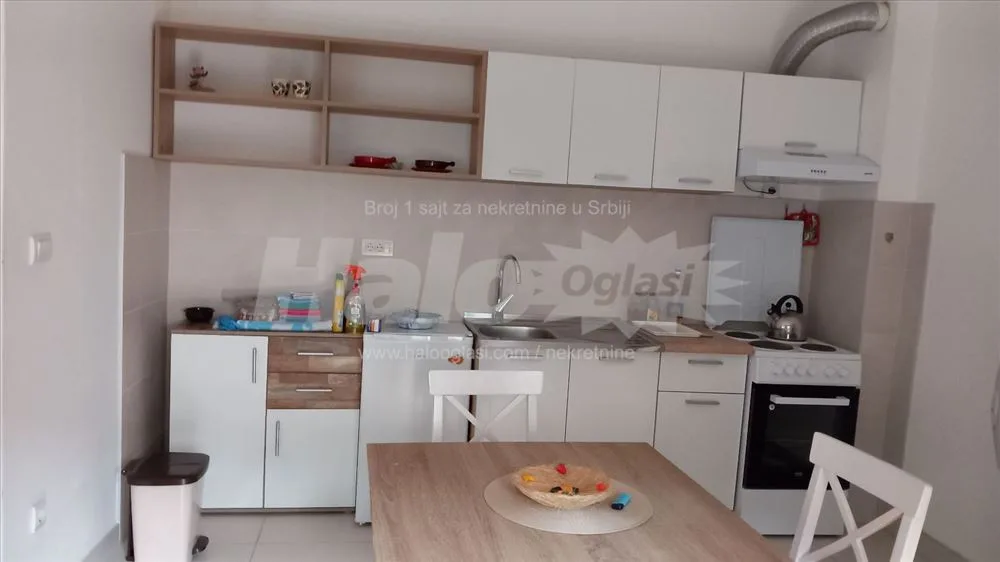 Izdajem stan 40m² u Kneževcu — 2