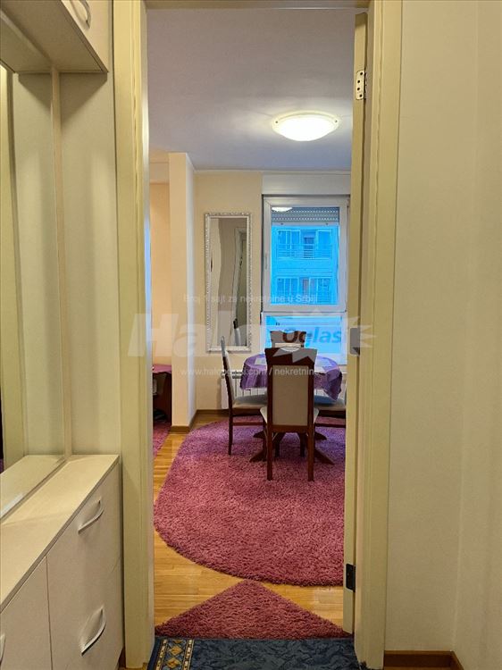 Izdajem stan 48m2 sa garažom, Lux naselje Belvil — 14