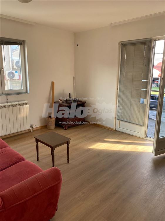 Izdajem stan 50m² na Altini — 3