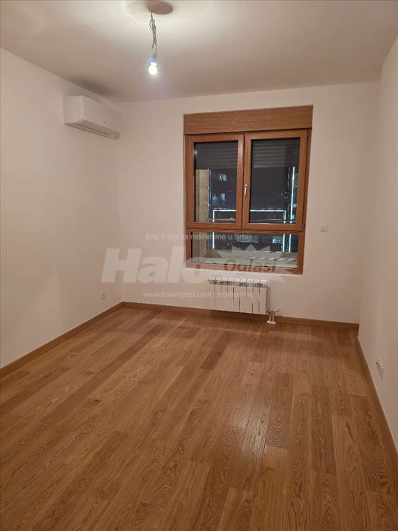 Izdajem stan 58m2,lux,garaza,sva tehnika,namestaj — 11