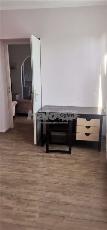 Izdajem stan 65m² + parking mesto, D. Tucovica — 15