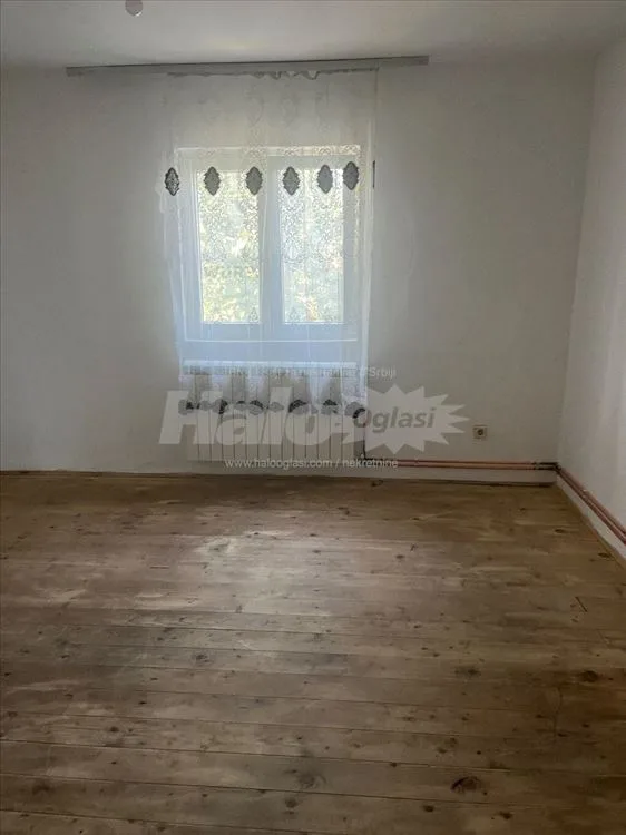 Izdajem stan 90m2 — 4