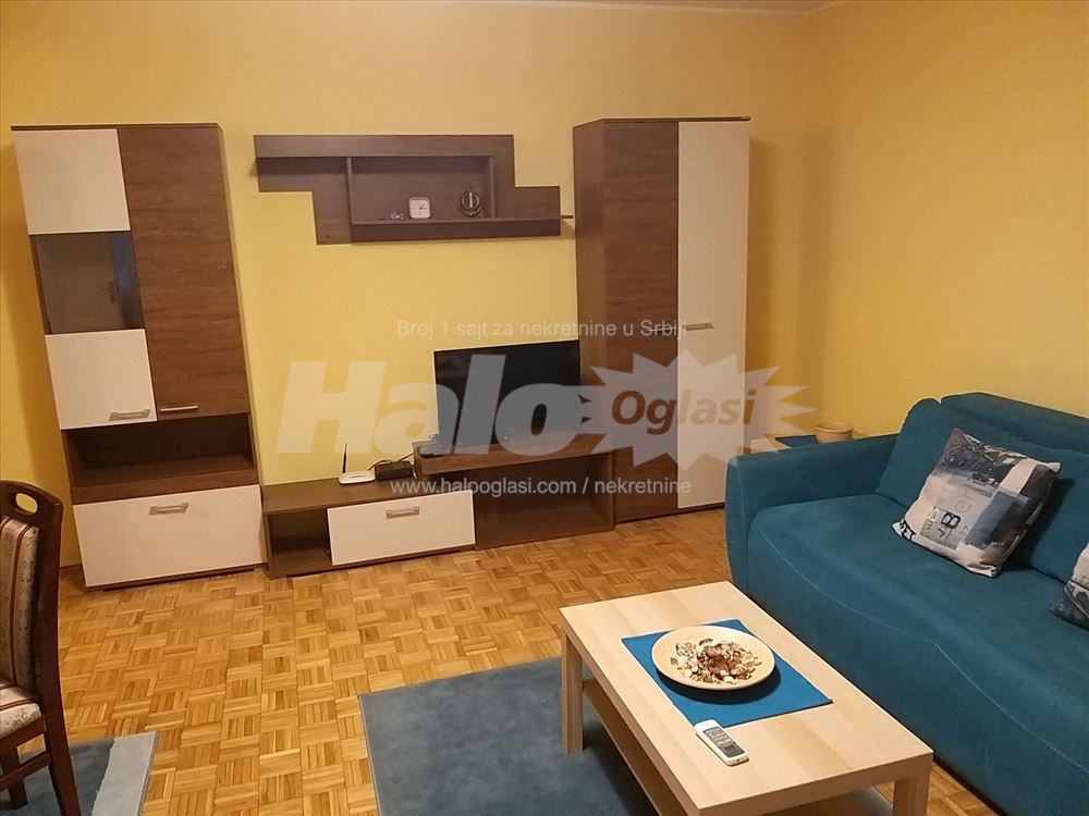 Izdajem stan Blok 63 Novi Beograd — 4