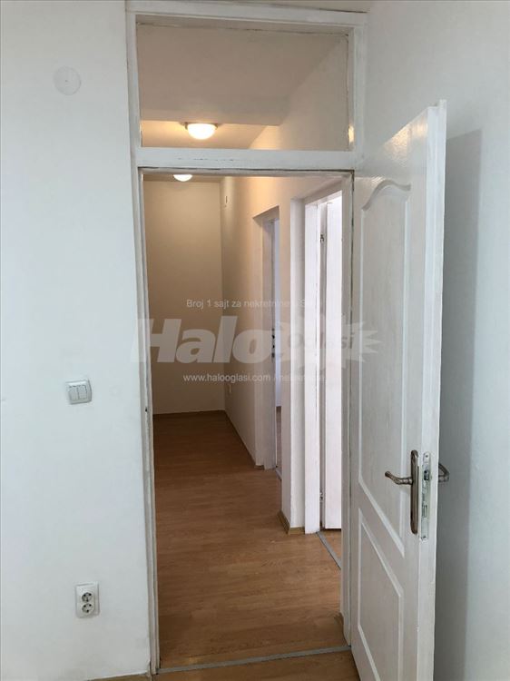 Izdajem stan, Brace Jerkovic 60m2 sa parkingom — 2
