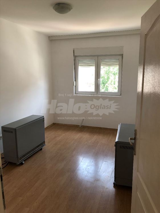 Izdajem stan, Brace Jerkovic 60m2 sa parkingom — 4