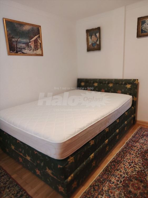 Izdajem stan Bulevar Kralja Aleksandra 83 — 10