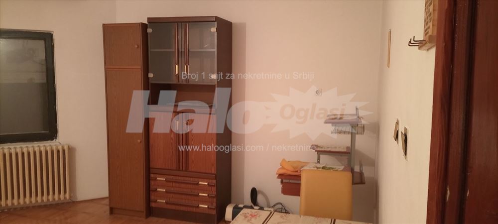 Izdajem stan Julino Brdo Žarkovo 70 M2 sa velikom — 2
