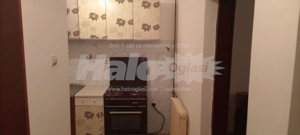 Izdajem stan Julino Brdo Žarkovo 70 M2 sa velikom — 7