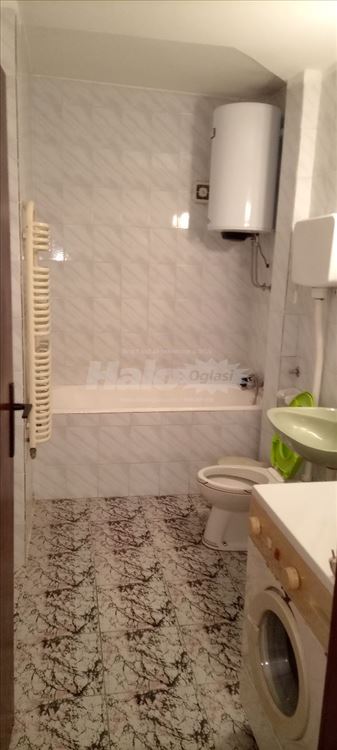 Izdajem stan Julino Brdo Žarkovo 70 M2 sa velikom — 8