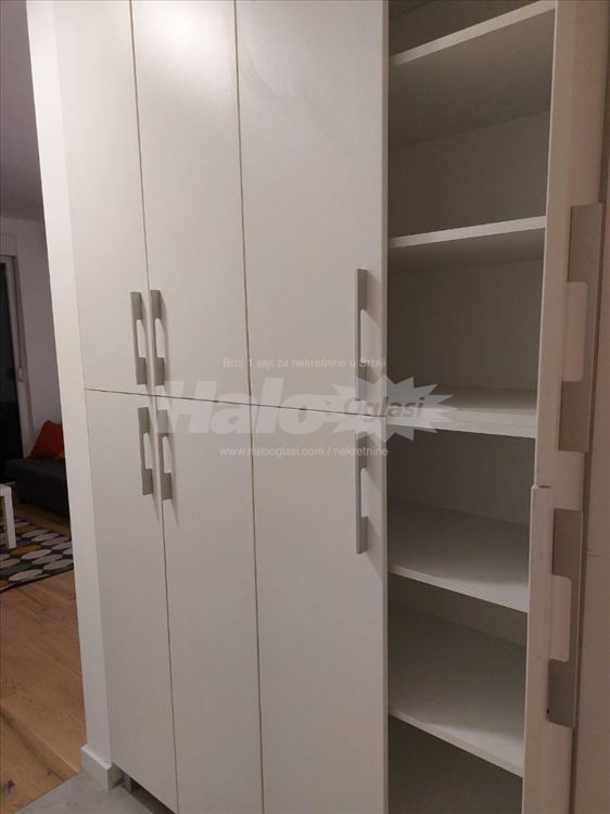 Izdajem stan kod Beošoping centra — 7