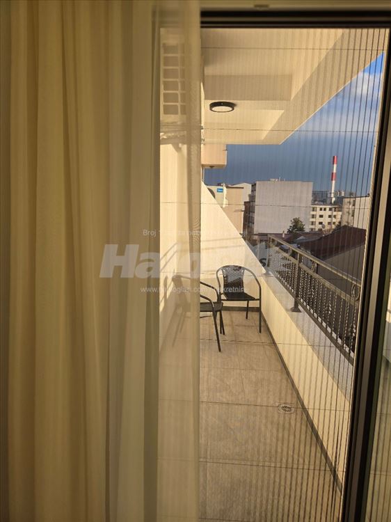 Izdajem stan kod Cvetkove pijace — 11