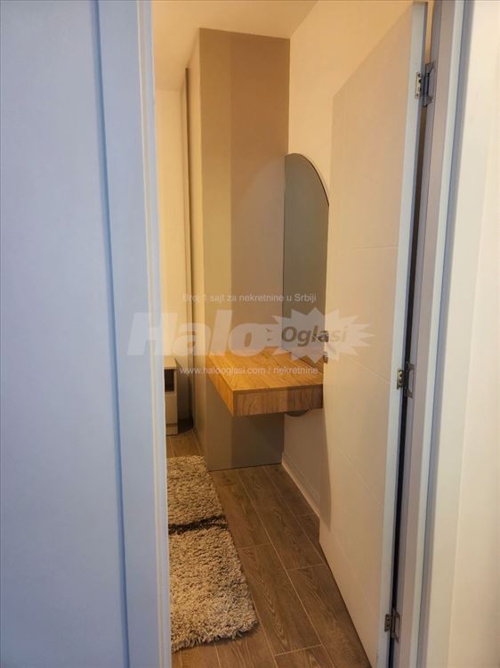 Izdajem stan kod Cvetkove pijace — 13