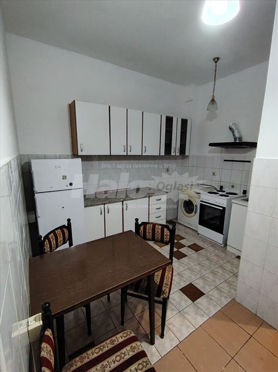 Izdajem stan kod Đeram pijace — 5