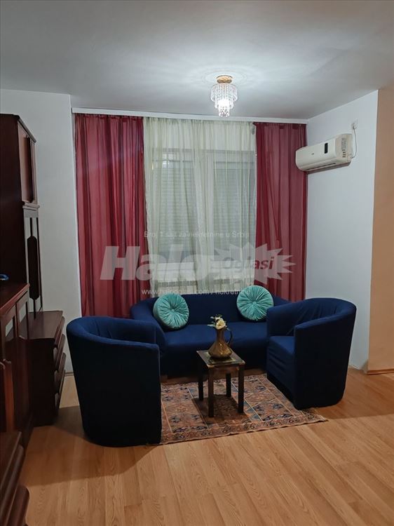 Izdajem stan kod Vukovog spomenika — 3