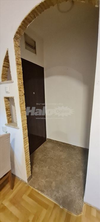 Izdajem stan Medakovic 2 — 3