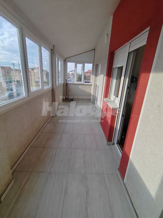 Izdajem stan na Altini- Zemun — 11