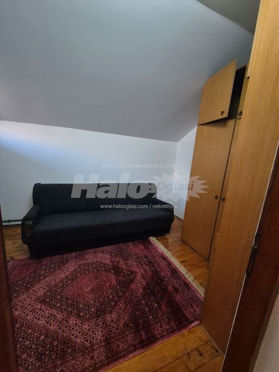 Izdajem stan na Banjici kod TC Banjica — 13