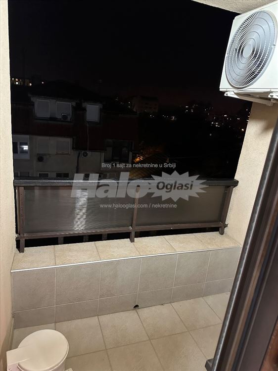 Izdajem stan na Banjici — 15