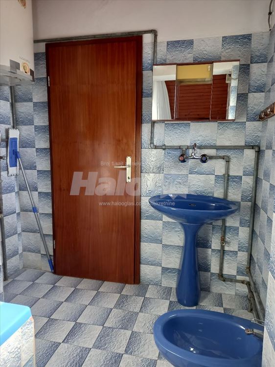 Izdajem stan na Banovom brdu,pogodan za dve osobe — 8