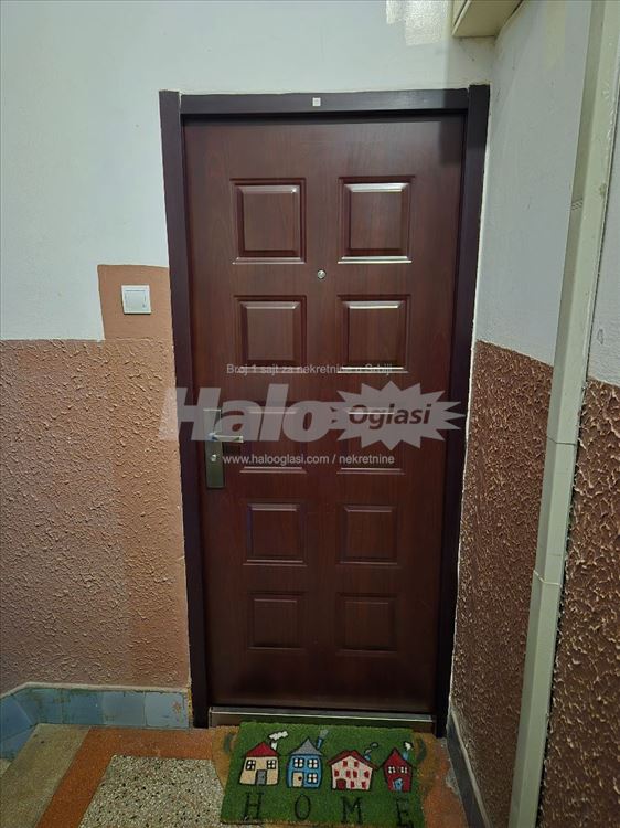Izdajem stan na Dorćolu u Skender Begovoj ulici — 2