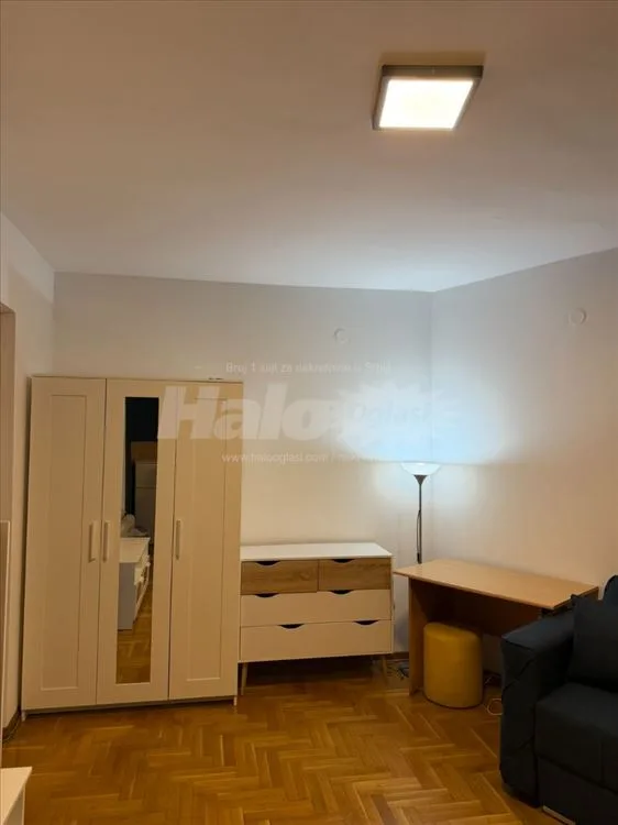 Izdajem stan na Kanarevom brdu 28m2 — 4