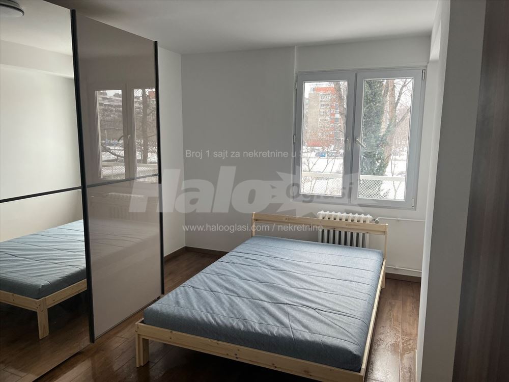 Izdajem stan na Novom Beogradu, kod Arene blok 30 — 13