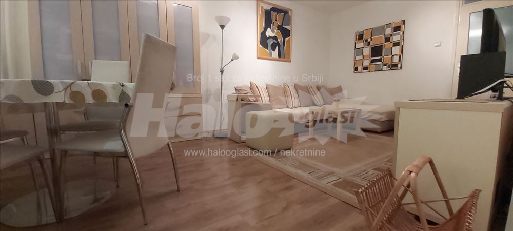 Izdajem stan na Novom Beogradu / Stari Merkator — 6