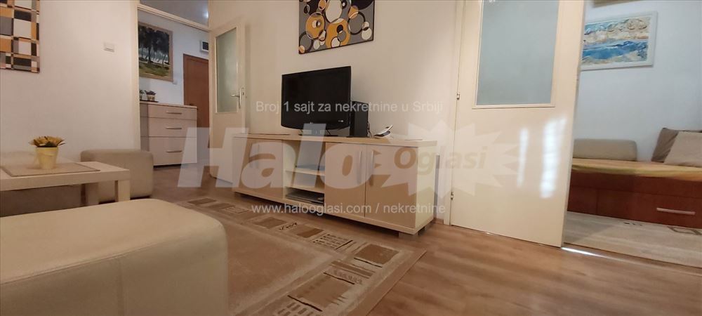 Izdajem stan na Novom Beogradu / Stari Merkator — 7