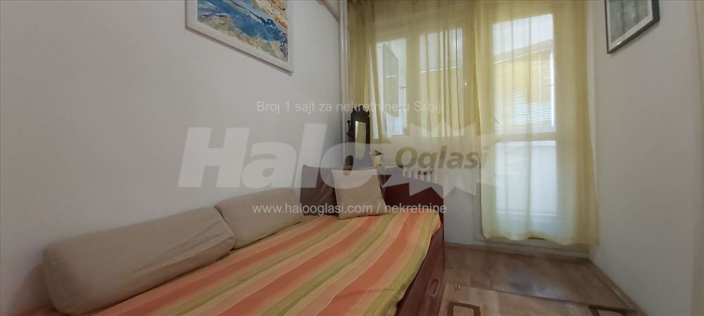 Izdajem stan na Novom Beogradu / Stari Merkator — 9