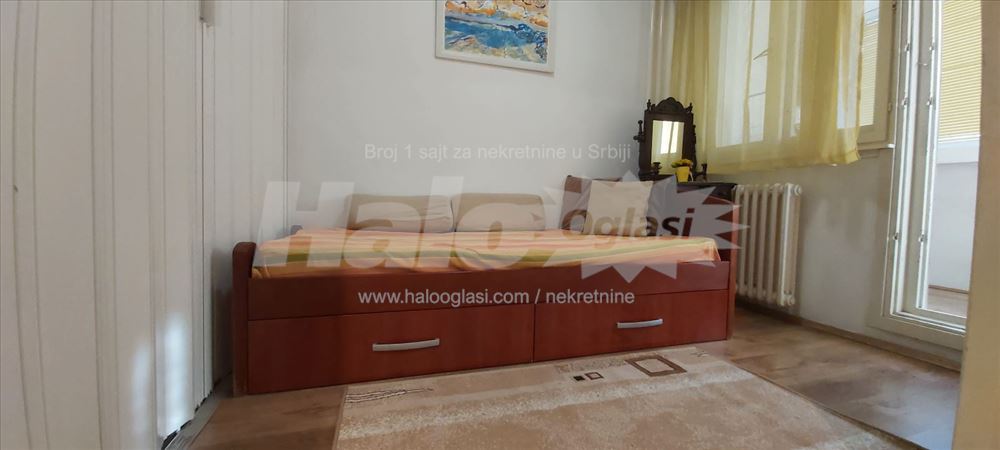 Izdajem stan na Novom Beogradu / Stari Merkator — 11