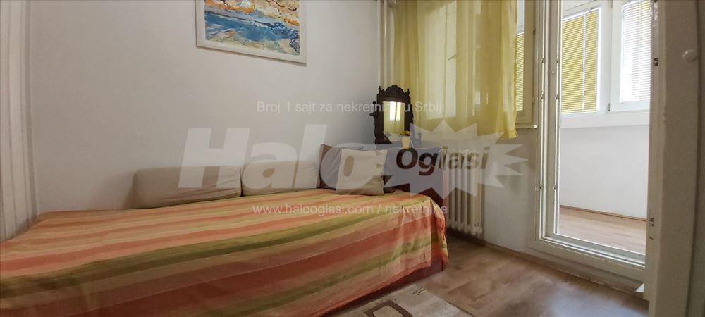 Izdajem stan na Novom Beogradu / Stari Merkator — 13
