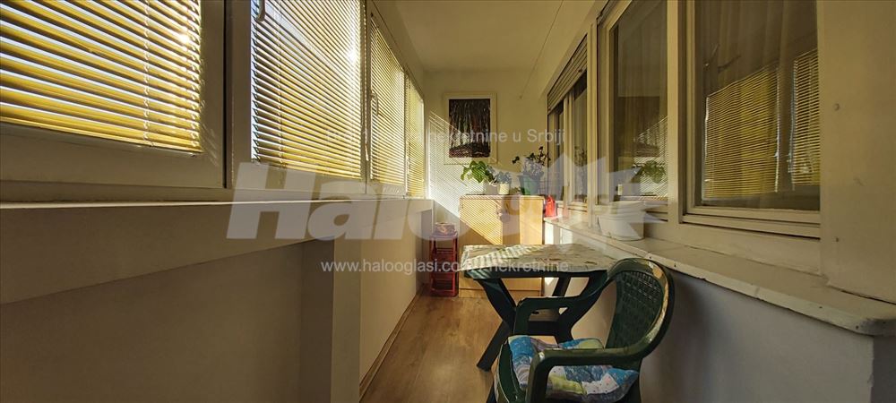 Izdajem stan na Novom Beogradu / Stari Merkator — 14